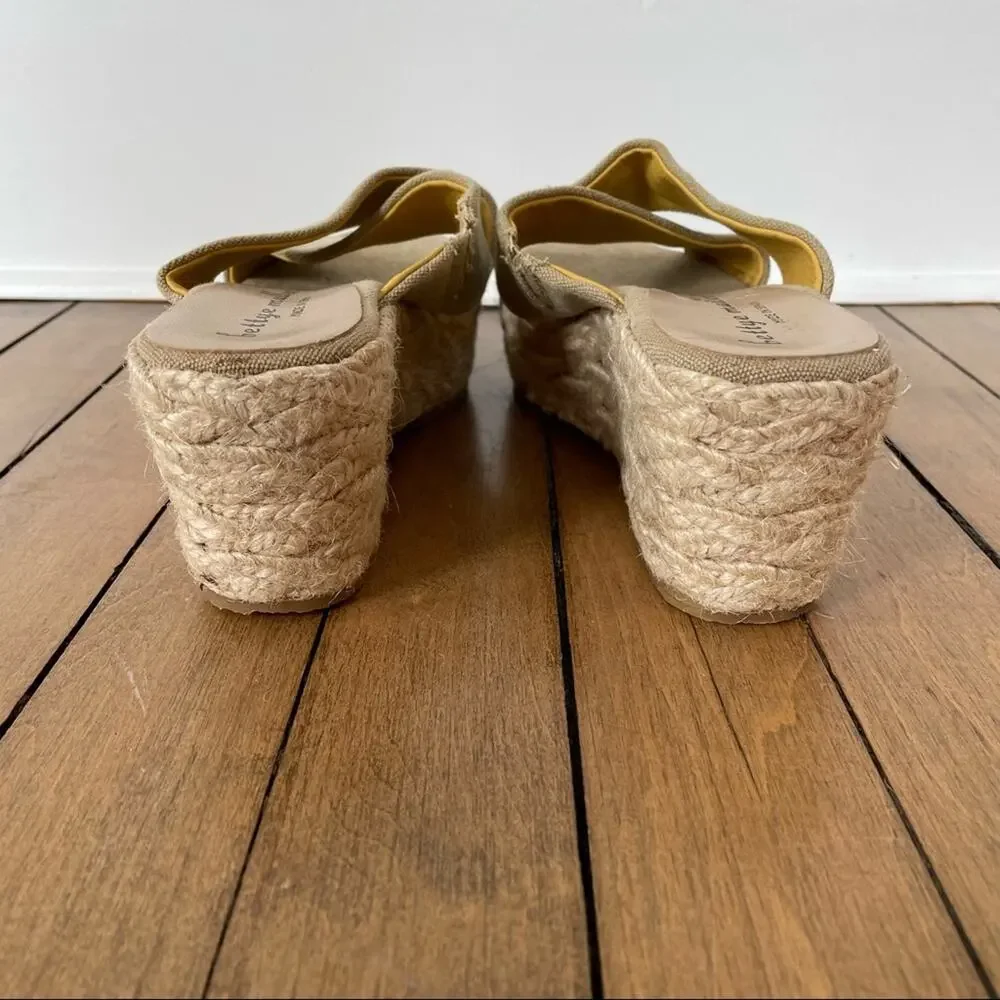NWOT Bettye Muller Espadrilles Platform Wedge Sandals 9